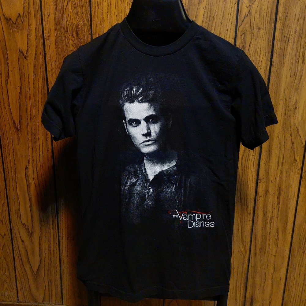 Black Vampire Diaries Graphic T-Shirt Team Stefan Womans Medium Love Sucks